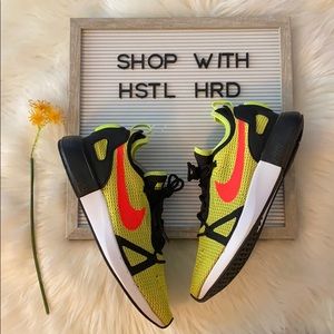 Nike Duel Racer Volt